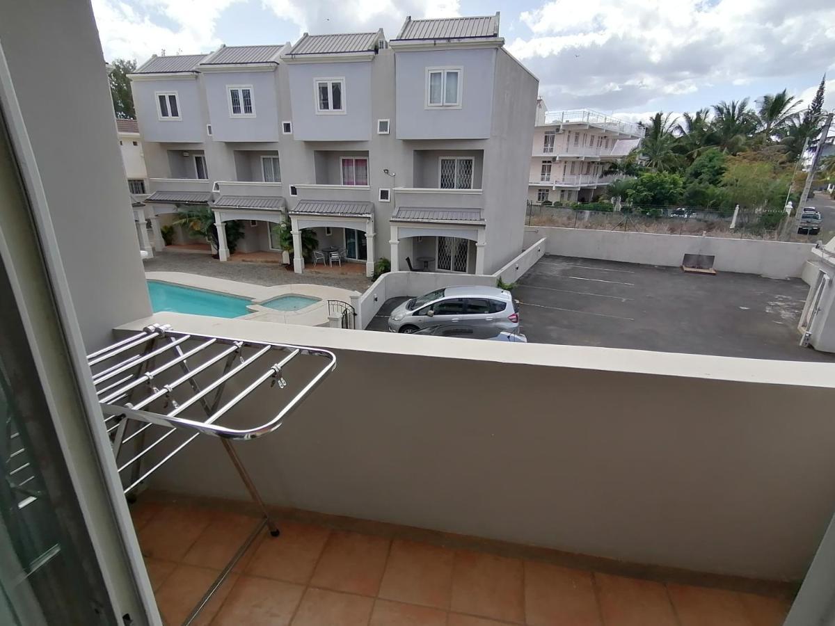 Montagu Apartment Flic en Flac Luaran gambar